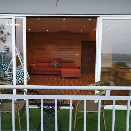 Krishna Riverside Resort Vasad Buitenkant foto