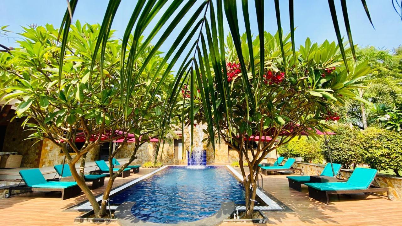 Krishna Riverside Resort Vasad Buitenkant foto