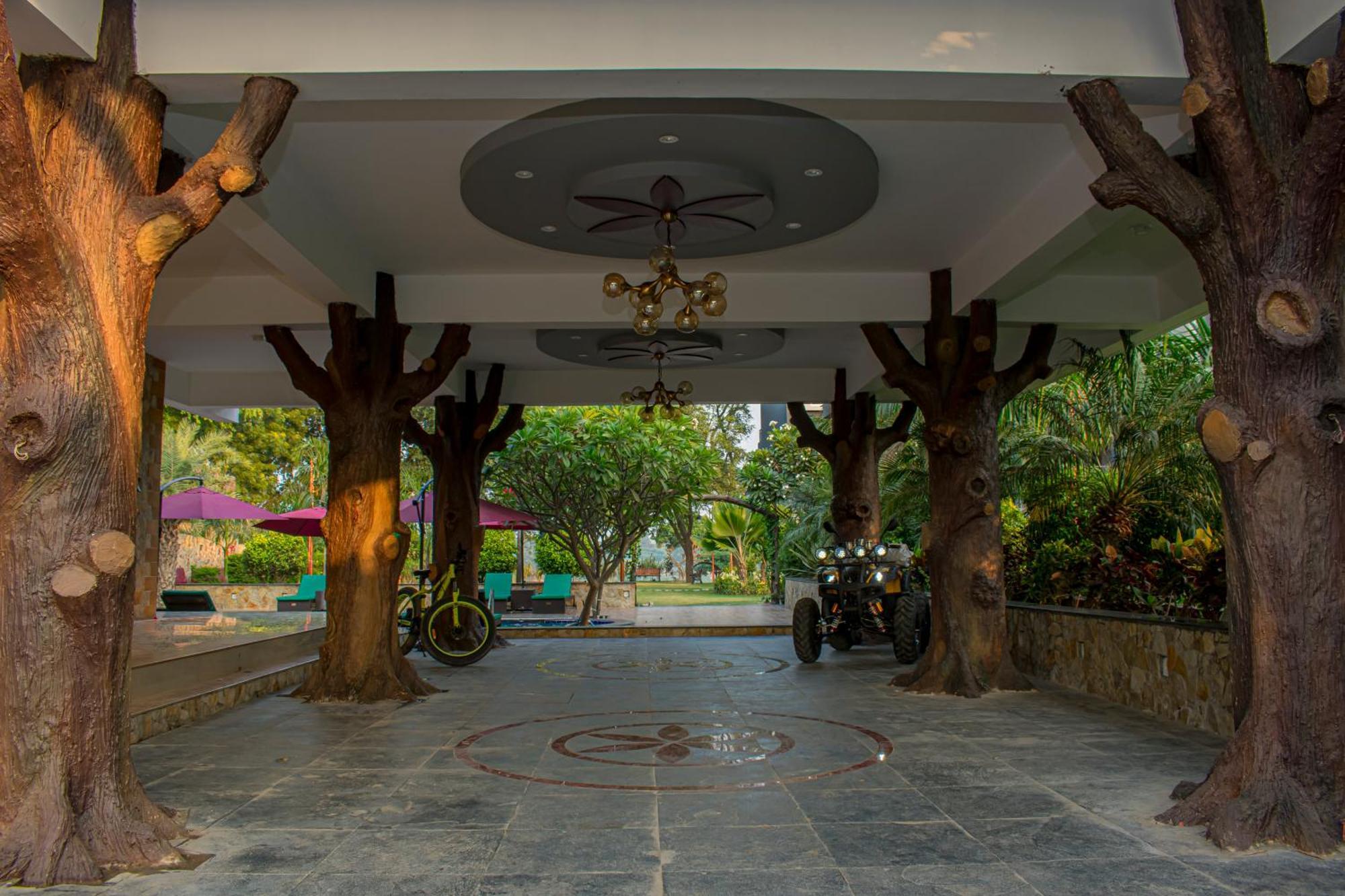 Krishna Riverside Resort Vasad Buitenkant foto
